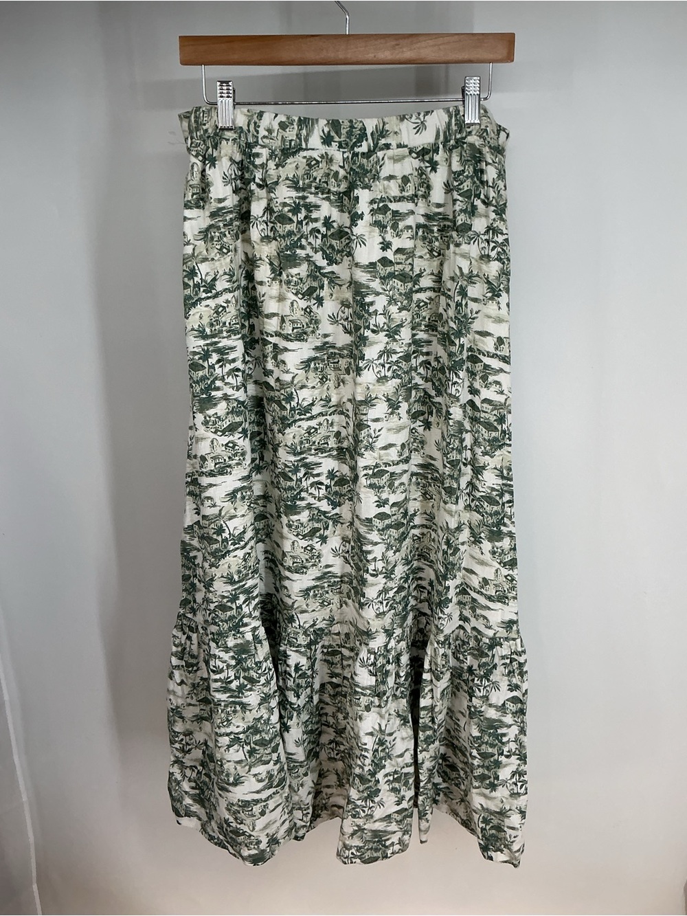 Abercrombie & Fitch Women’s Cream & Green Floral Maxi Skirt Size L - Picture 4 of 4